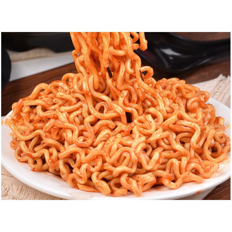  MÌ CAY SAMYANG TRỘN KHÔ VỊ TRUYỀN THỐNG 140G (MÀU ĐEN)