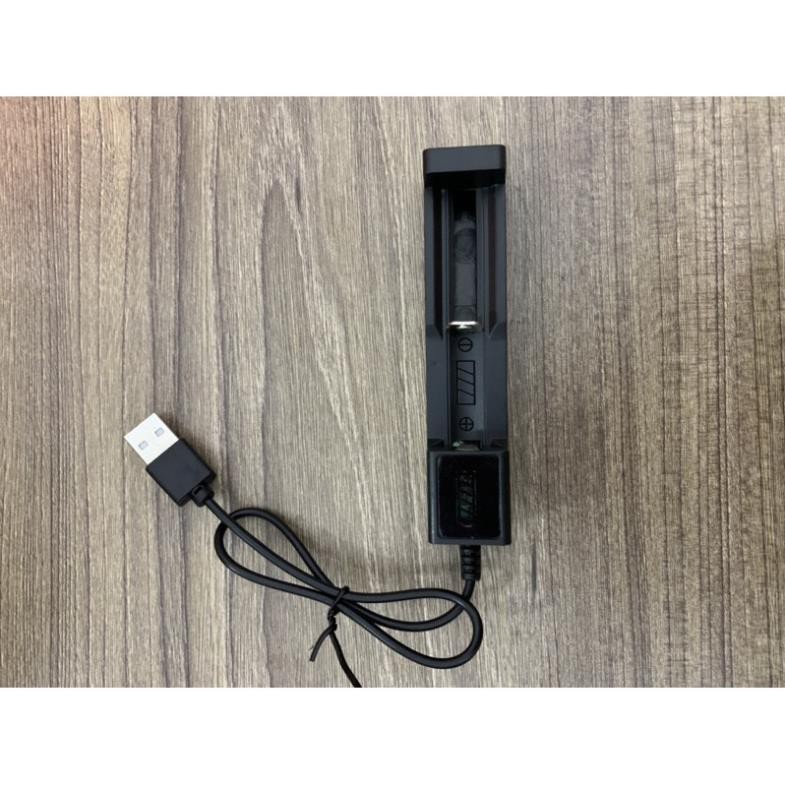 Đế sạc 1 cell pin lion 18650 cổng sạc USB chuyên dụng