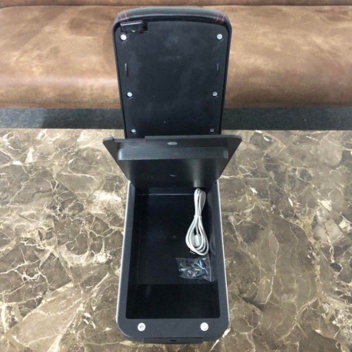 Sản Phẩm Hộp tỳ tay xe hơi, ô tô dành cho xe Suzuki Celerio tích hợp 7 cổng USB mã DUSB-LVA: Màu Đen và Kem .