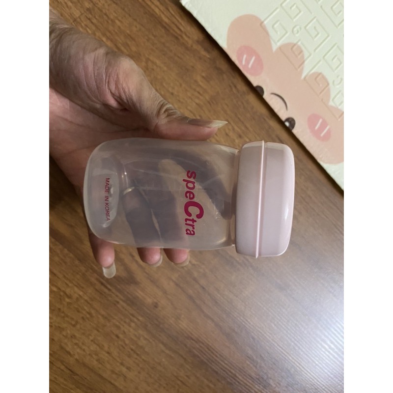 Bình sữa cổ rộng Spectra 160ml có núm ti