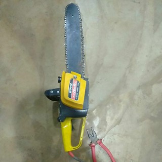 máy cưa xích điện nội địa nhật lam 30cm ( tiếng nhật không bết tên hãng )