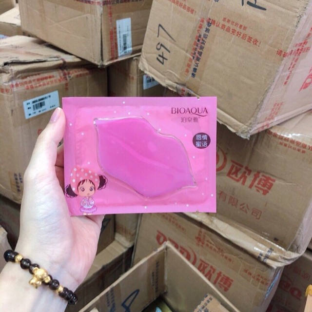Mặt nạ ủ môi