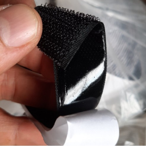 Dán sé/Băng dính gai, khóa nhám, rộng 2.5cm có sẵn keo sẵn