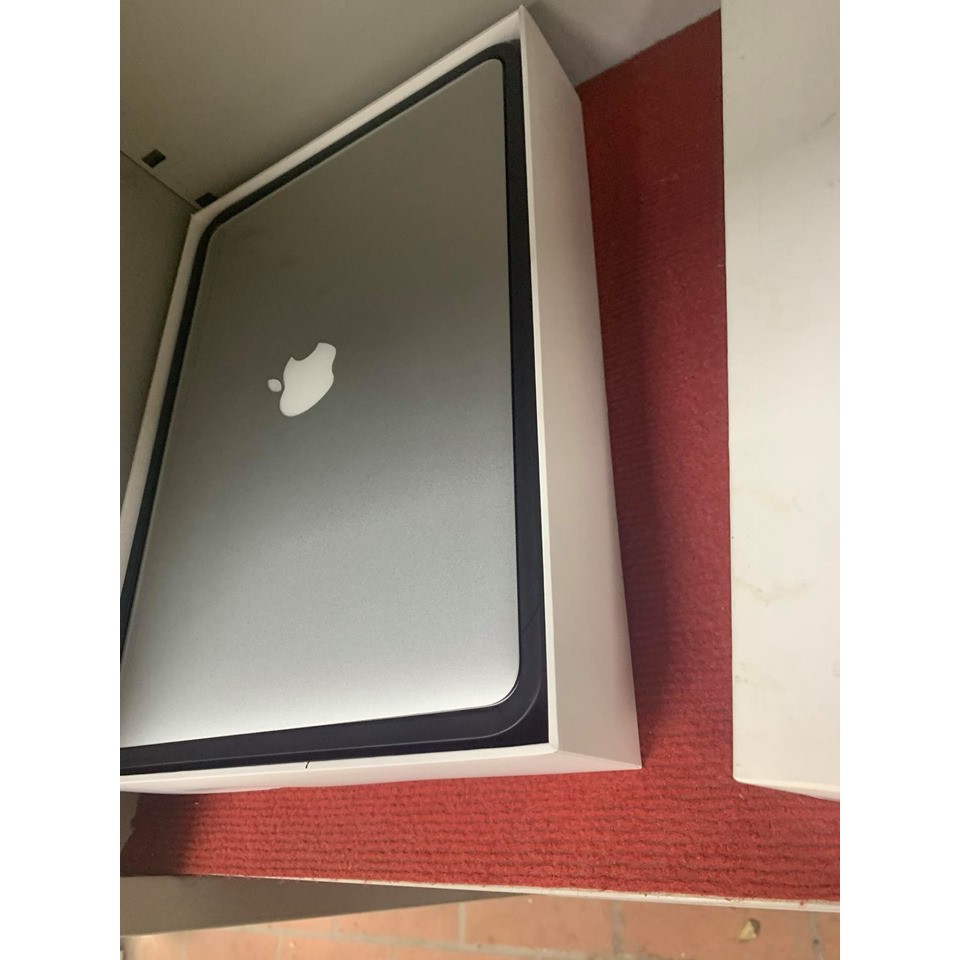 Macbook Air MQD32 (13.3 inch, 2017)