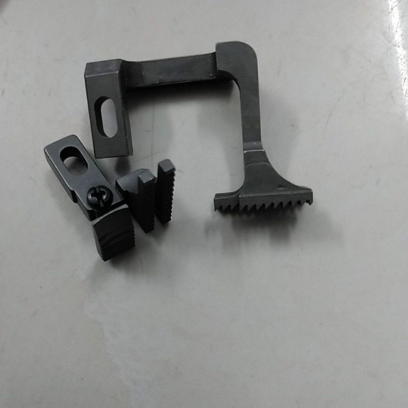 Bộ mặt nguyệt răng cưa máy vắt sổ M752-17.