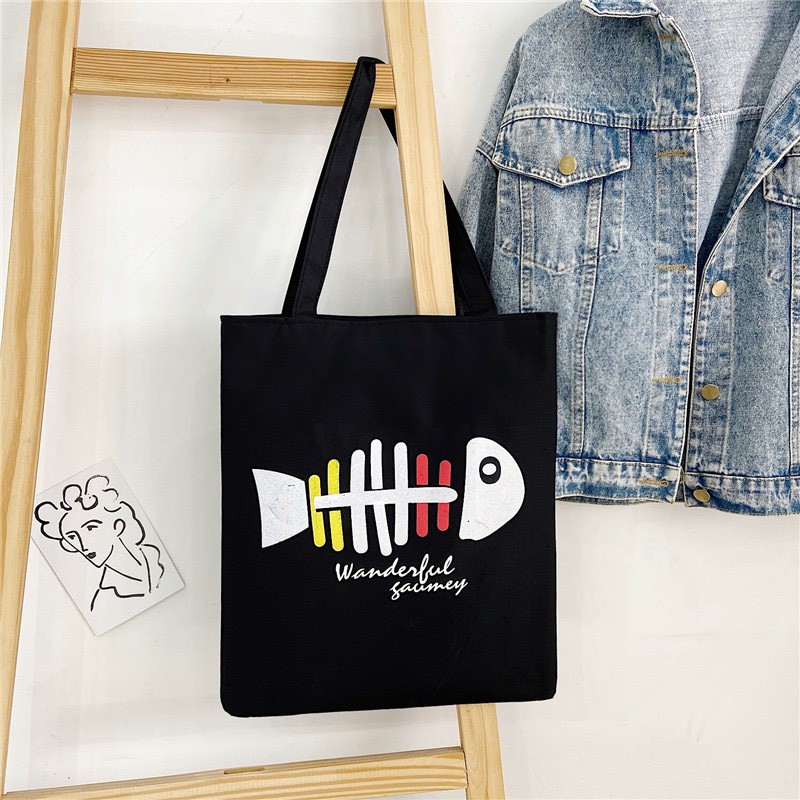 Túi Tote vải canvas hot trend cá