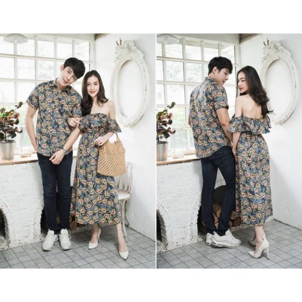 Đồ cặp đôi đi biển váy in hoa trễ vai phối cùng sơ mi nam