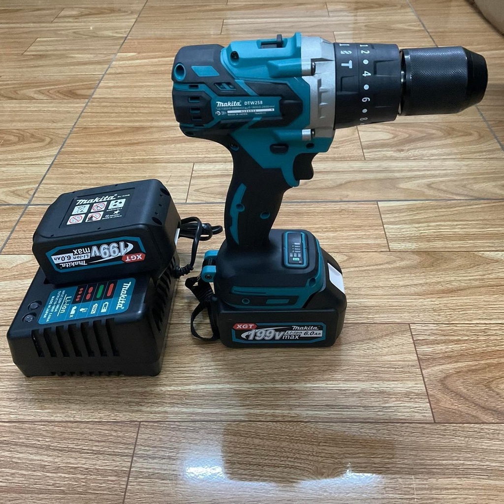 Máy khoan pin, Khoan pin Makita 199v có búa 3 chức năng: Máy bắn vít, may khoan động cơ không chổi than. Bảo hành 1 năm.