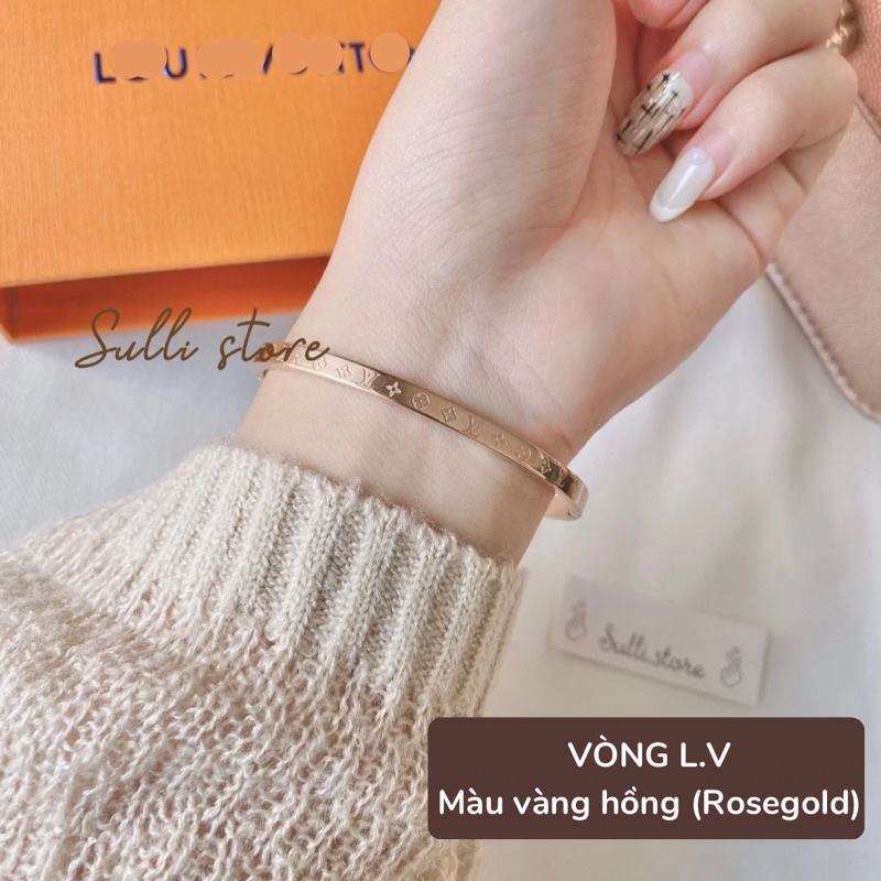 Vòng tay LV khắc tên theo yêu cầu không rỉ 2 màu Suli store