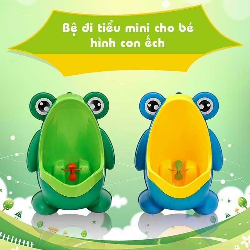 Bô ếch đi tiểu cho bé trai