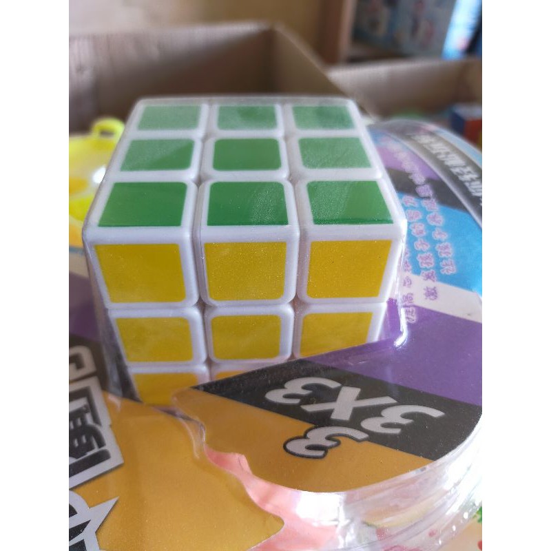 rubik 3x3 xoay trơn không rít loại to 6,4cm