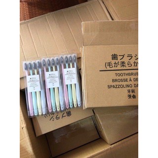 Set 4 bàn chải đánh răng muji lúa mạch nhật bản.