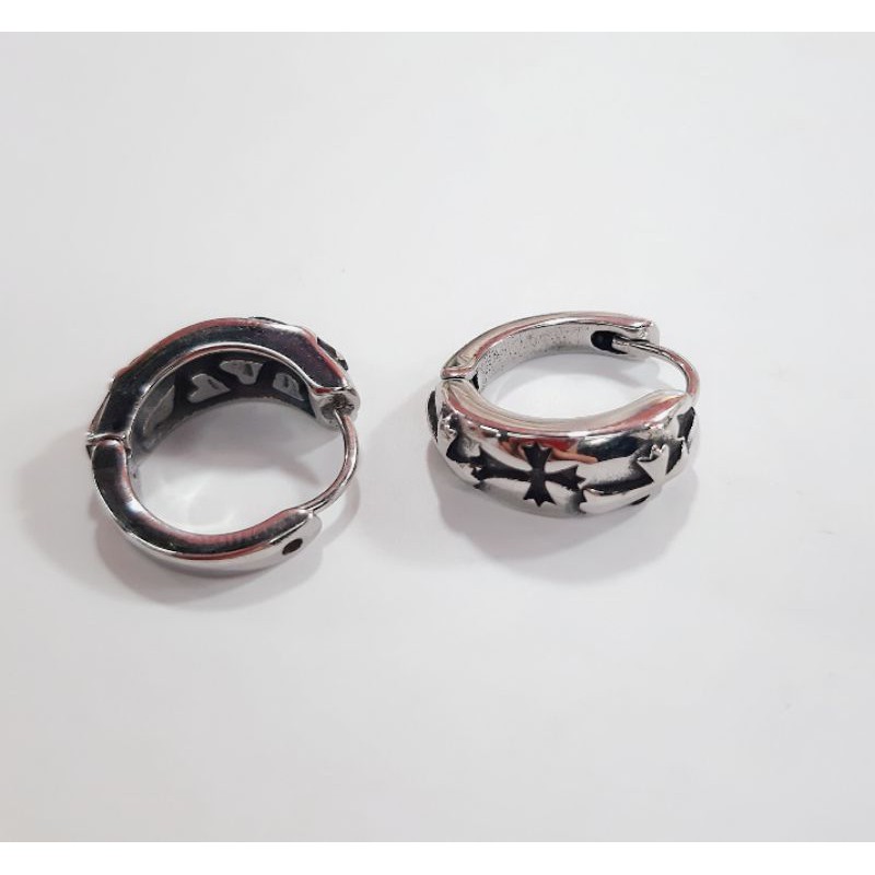 KHUYÊN VÒNG CHROME HEARTS HÌNH THÁNH GIÁ