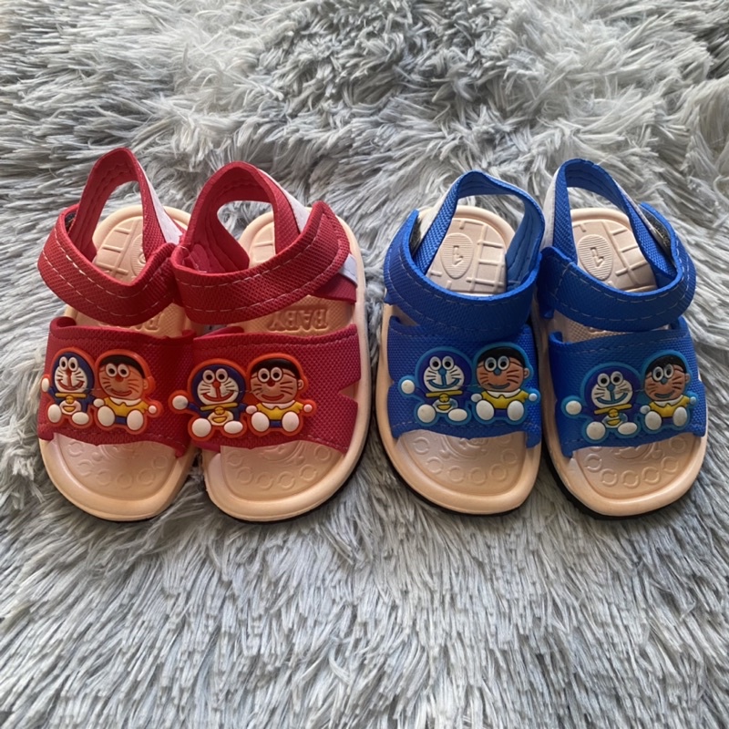 Dép sandal tập đi Doraemon cho các bé từ 0-1.5 tuổi có kèn.