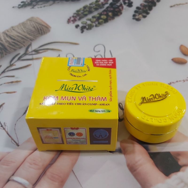 Kem mụn và thâm Miss white 12g