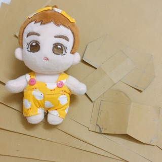 Giấy cứng vẽ rập may đồ cho doll Kpop
