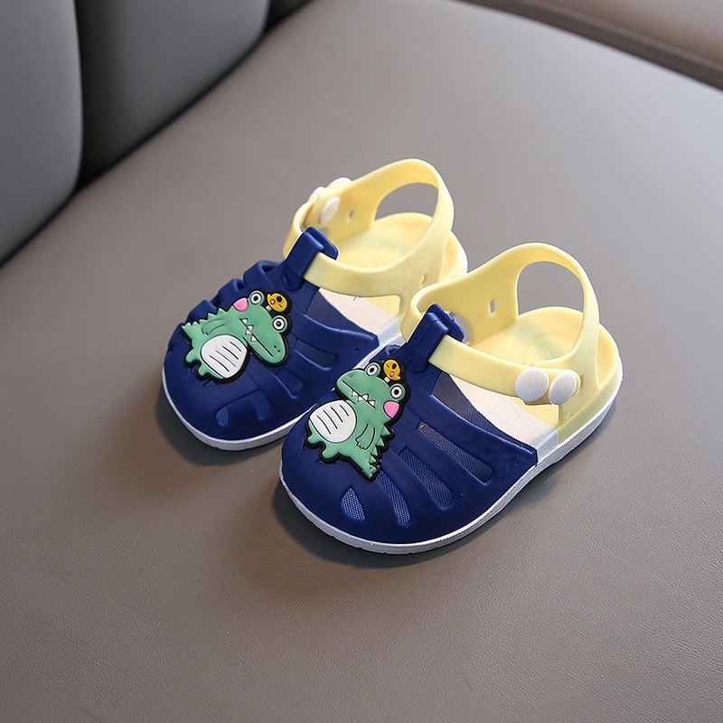 Sandal đi biển chống trượt cho bé từ 1-3 tuổi