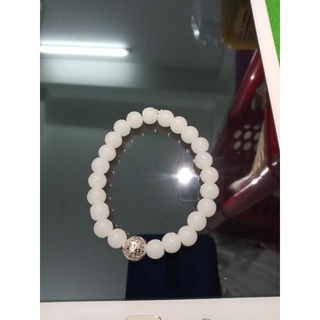 chuỗi đeo tay đẹp đá trắng
