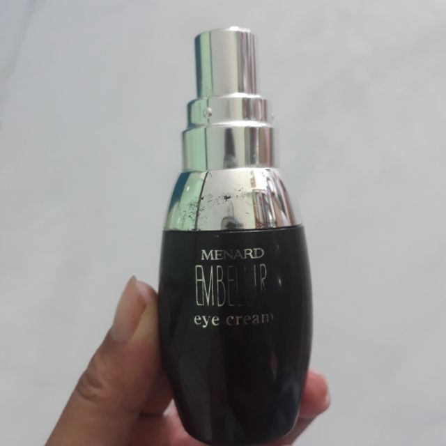 Kem dưỡng mắt menard