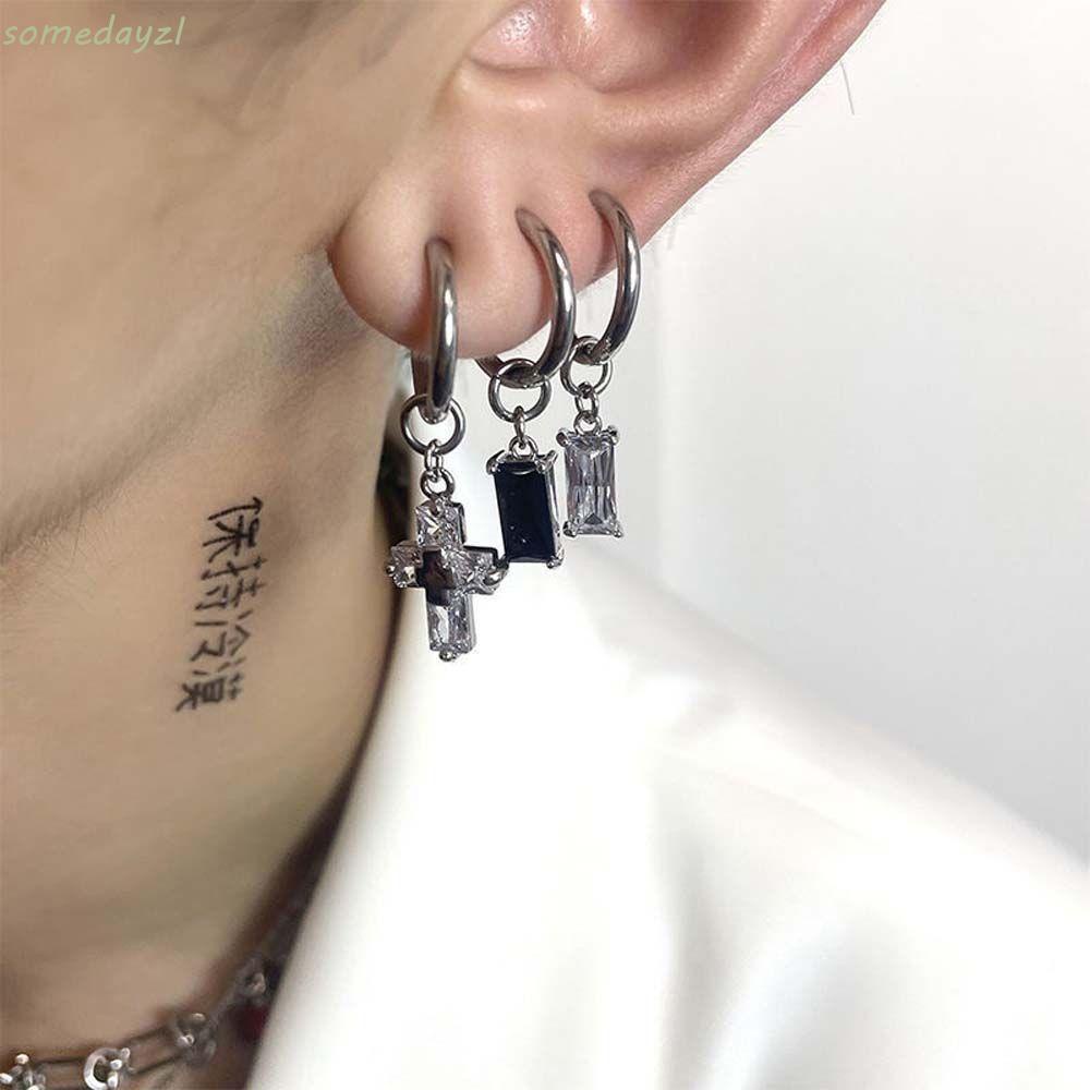 Khuyên Tai Tròn Hình Thánh Giá Bằng Thép Titan Đính Đá Zircon Phong Cách Gothic Punk Dành Cho Nam