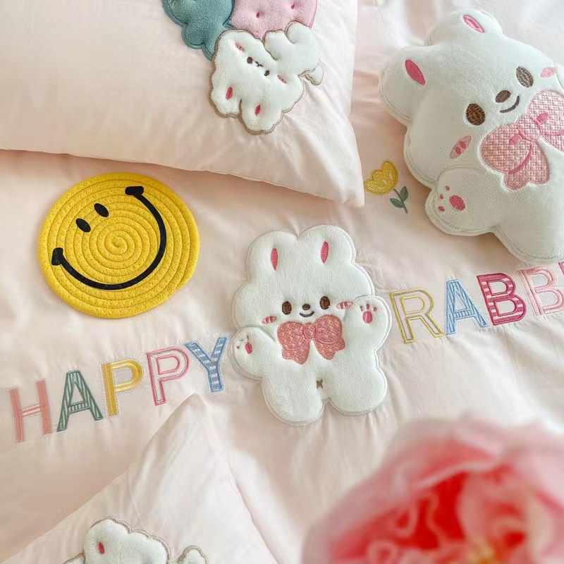 Bộ Chăn Ga Gối Cotton Linen Thỏ Ôm Dâu Tây Xinh Xắn Luna Bedding