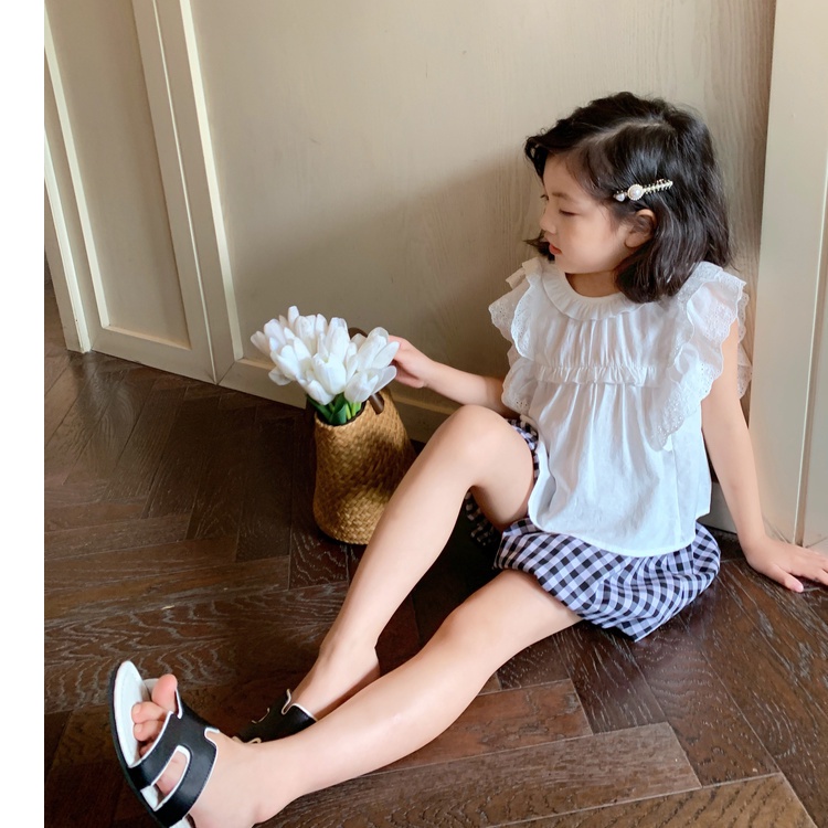 Hàng Mới Về Set Áo Sơ Mi Tay Ngắn Phối Bèo + Quần Short Màu Trắng Thời Trang Mùa Hè Cho Bé Gái