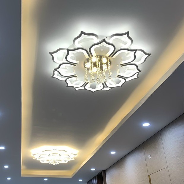 Đèn ốp trần G06 12 cánh có 3 chế độ sáng. Sản phẩm hiện đại nhất - Giá tốt nhất thị trường hiện nay