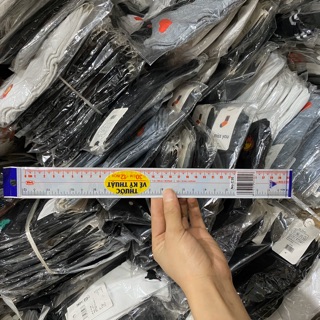 1 chiếc thước nhựa dẻo Winq 30cm