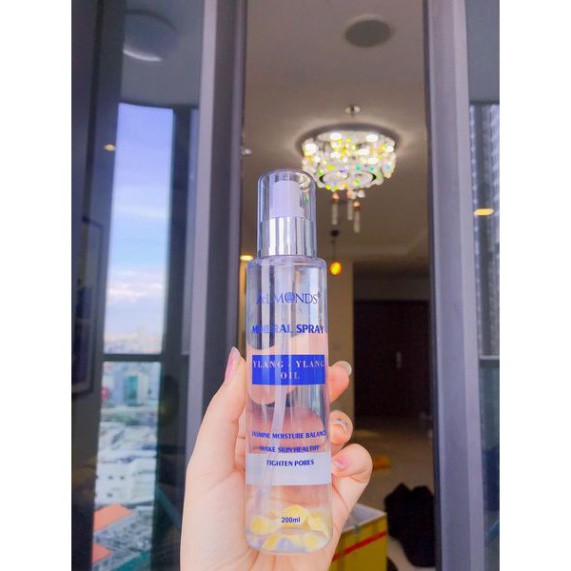 Xịt khoáng Ngọc Lan Tây cân bằng  pH, cấp nước dịu da Mineral Spray Almonds 200ml | BigBuy360 - bigbuy360.vn