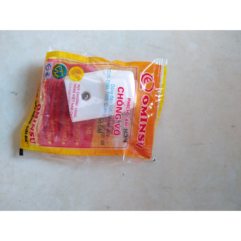 Phích nối âm Ekit - Ominsu chịu tải cao