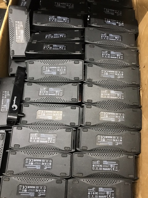 Dock seagate dùng đọc dữ liệu từ ổ cứng 2.5 inch - 3.5 inch chuẩn USB 3.0. tặng kèm adaptor 12v 2A và cáp | BigBuy360 - bigbuy360.vn