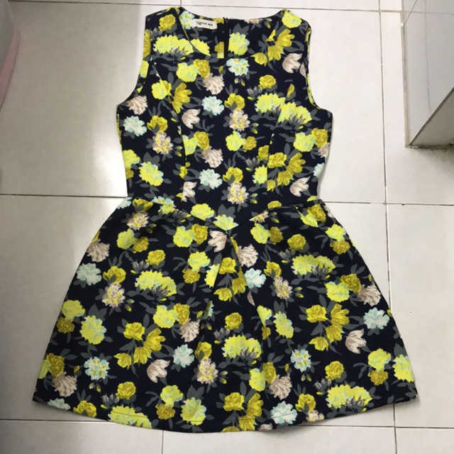 Đầm xoè siêu xinh☘️💐