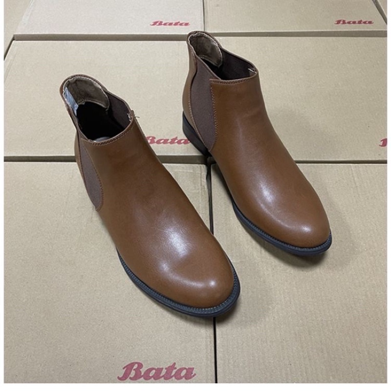 Boot BATA đế thấp tôn dáng