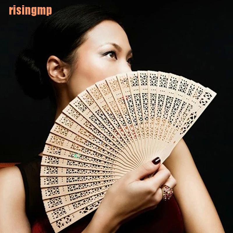 Quạt Xếp Bằng Gỗ Tre Họa Tiết Phong Cách Trung Hoa