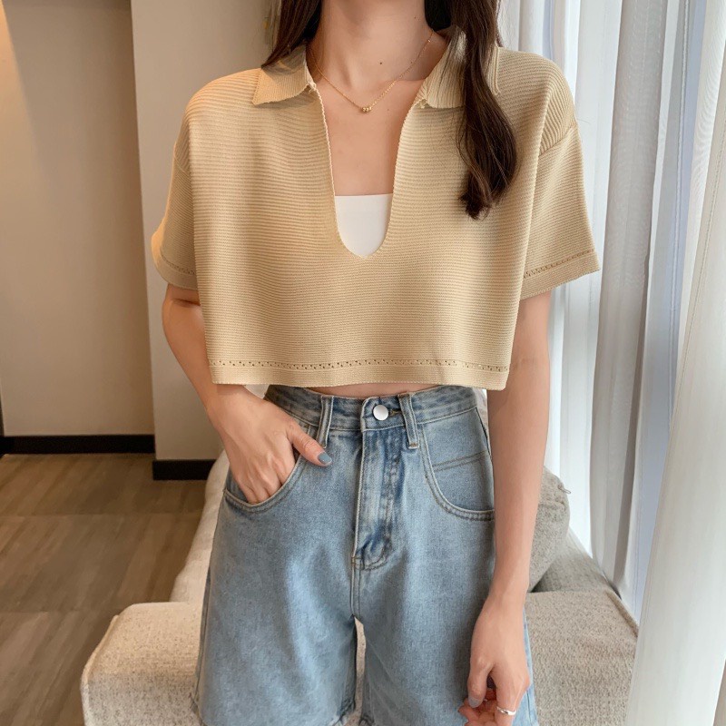 Áo Croptop Tay Ngắn Khoét Ngực Cổ V Thời Trang Sành Điệu Style Trẻ Trung Năng Động - Hazo