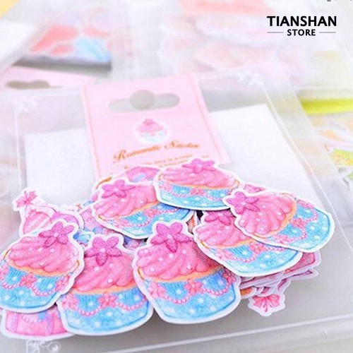 Set 70 Miếng Dán Trang Trí Xinh Xắn
