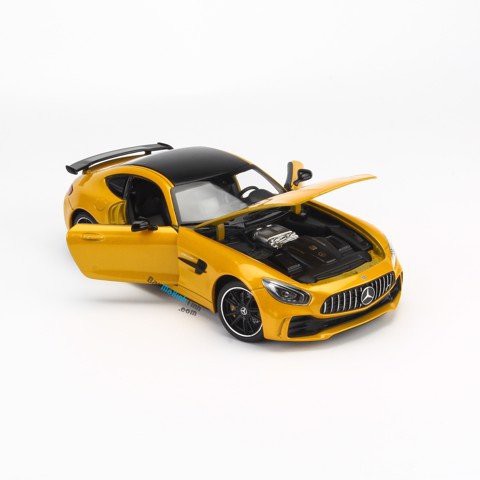 Mô hình xe Mercedes-AMG GTR 1:24 Welly