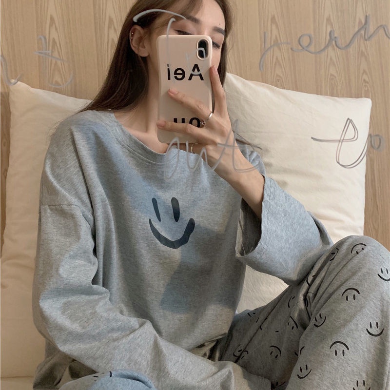 Bộ đồ ngủ tay dài dáng rộng in hình mặt cười dễ thương phong cách Hàn Quốc cho nữ