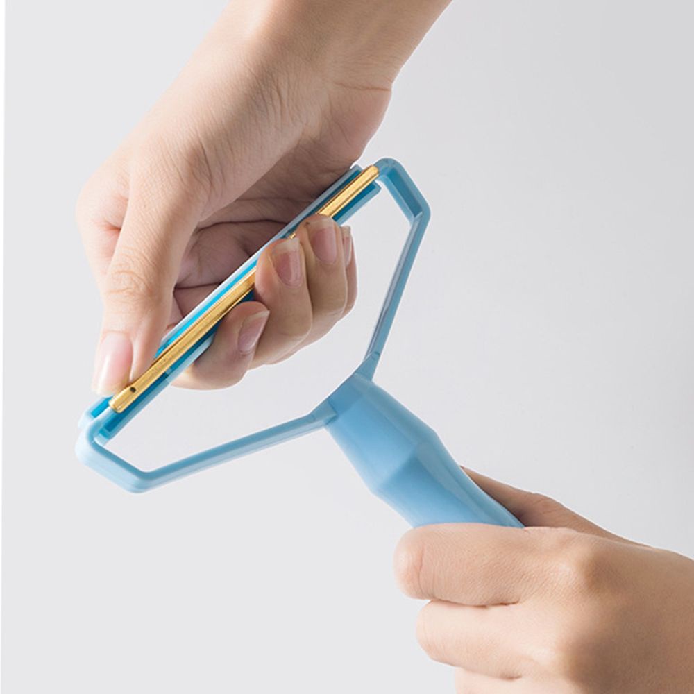 Dụng cụ loại bỏ lông xù trên quần áo thiết kế nhỏ gọn tiện dụng