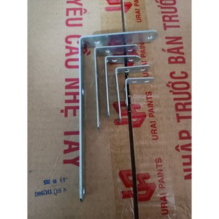 2 CÁI KE GÓC SẮT 3F - 8F