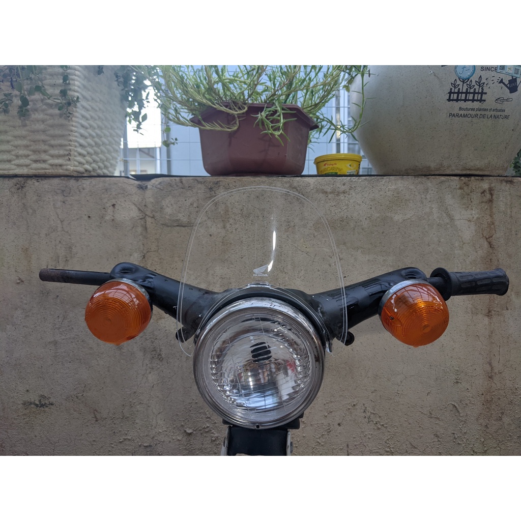 Kính chắn gió xe cub đèn tròn Michio