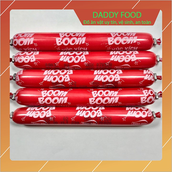 xúc xích boom boom 50 cây khối lượng 1,15kg thương hiệu mai vàng