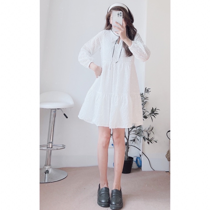 Đầm - váy dài tay babydoll ren hạt nơ cổ 2 màu