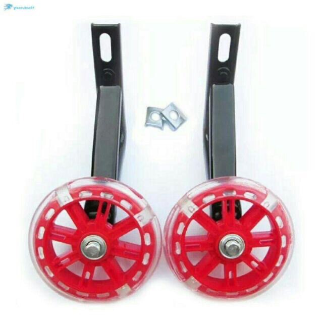 2 Bánh phụ xe đạp trẻ em 12- 14- 16-18-20. khách ib size xe giúp shop nhé. Giao mẫu ngẫu nhiên