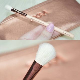 Cọ tán màu mắt Zoeva 227 Luxe Soft Definer Brush