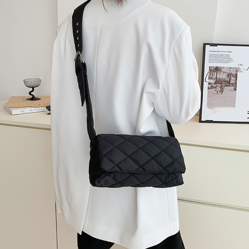 Túi Đeo Chéo Vai Bằng Nylon Mềm Thời Trang Sành Điệu Cho Nữ