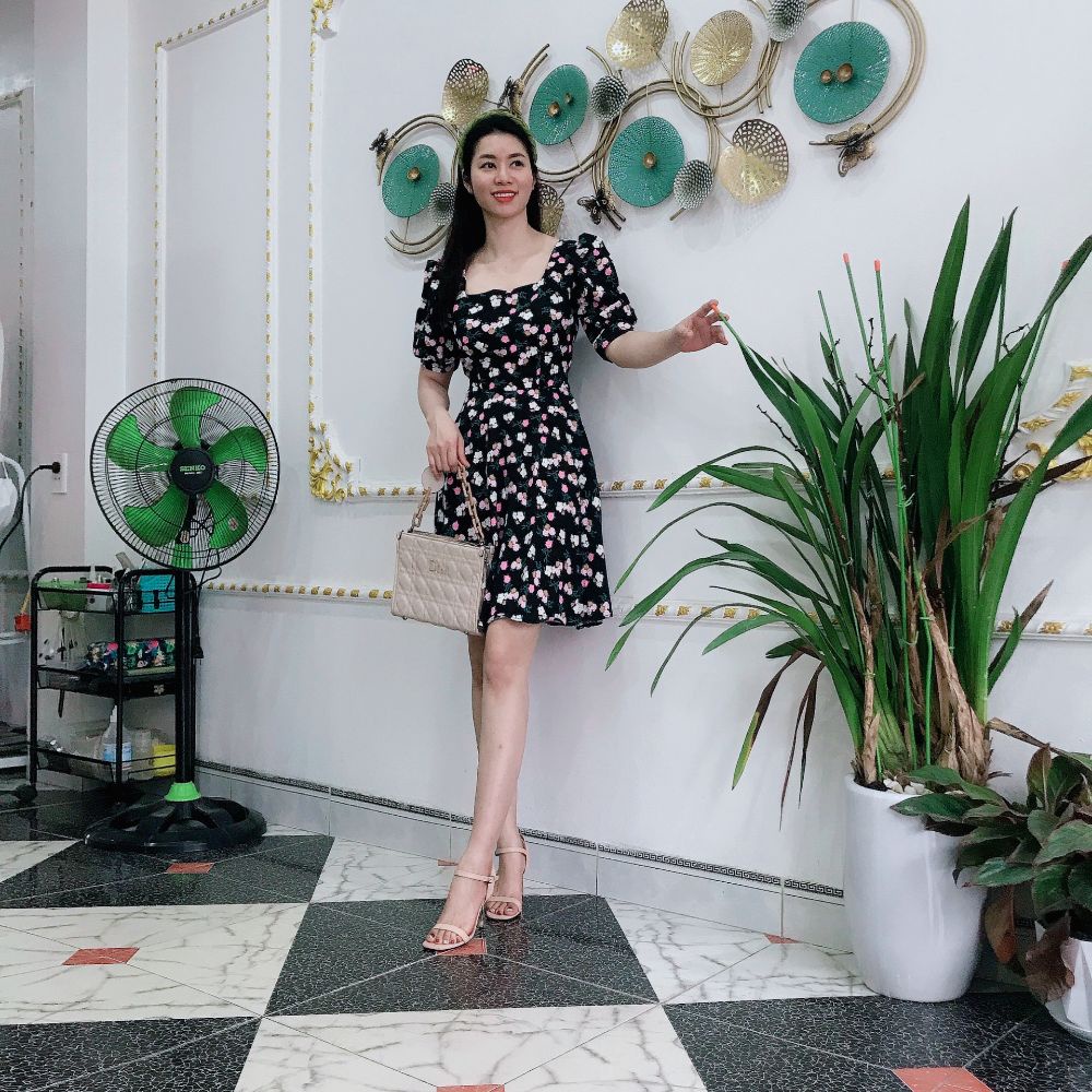 Đầm nữ cổ vuông tay phồng bo gấu chất liệu lụa Nhật | BigBuy360 - bigbuy360.vn
