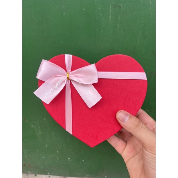 Hộp tim đựng quà xinh xắn, tim rộng 15cm