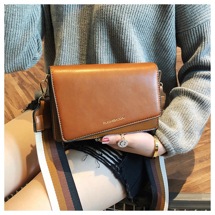[SALE GIÁ SỐC] Túi Đeo Chéo Da Sang Chảnh Cực Hot PARIS9156 | BigBuy360 - bigbuy360.vn