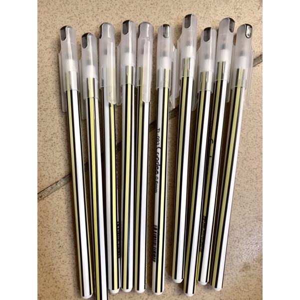 Hộp 20 Bút Bi Nến Candee Mực Xanh/Đen